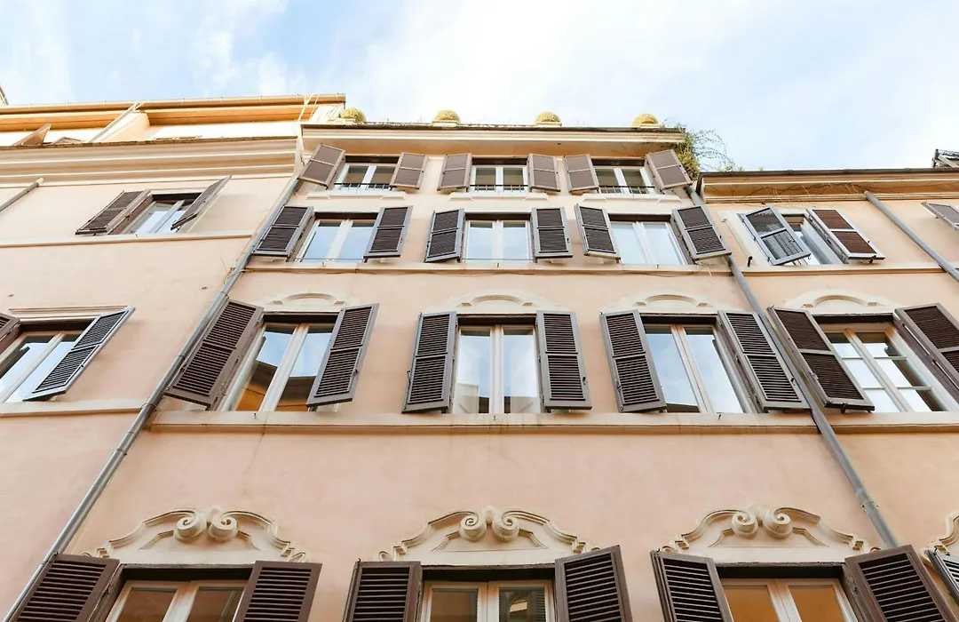 Sonder Palazzo Taverna-1